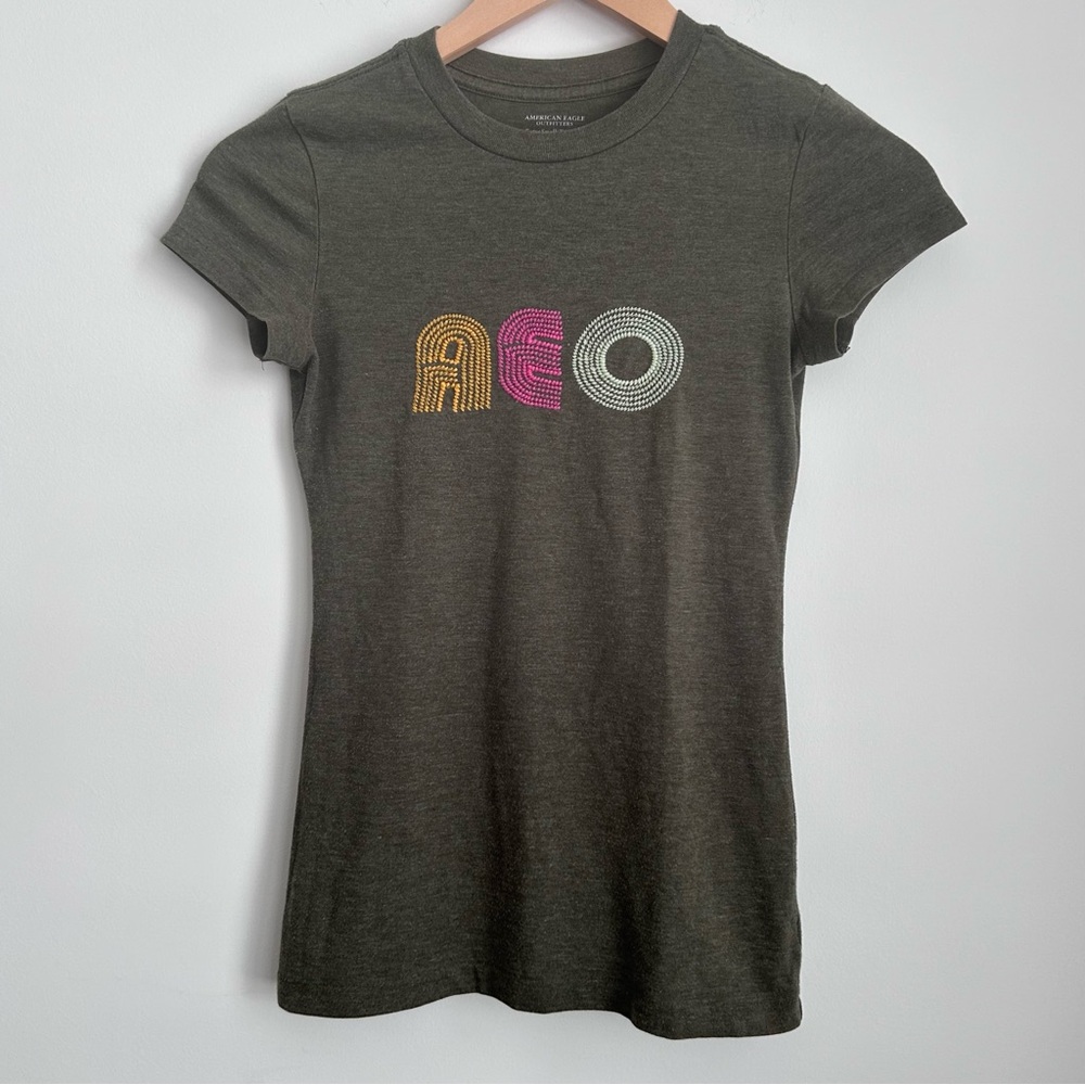 Y2K American Eagle Outfitters  Olive Green Embroidered Short Sleeve T-shirt